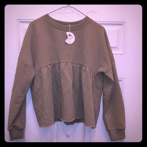 Gray Long Sleeve t-shirt